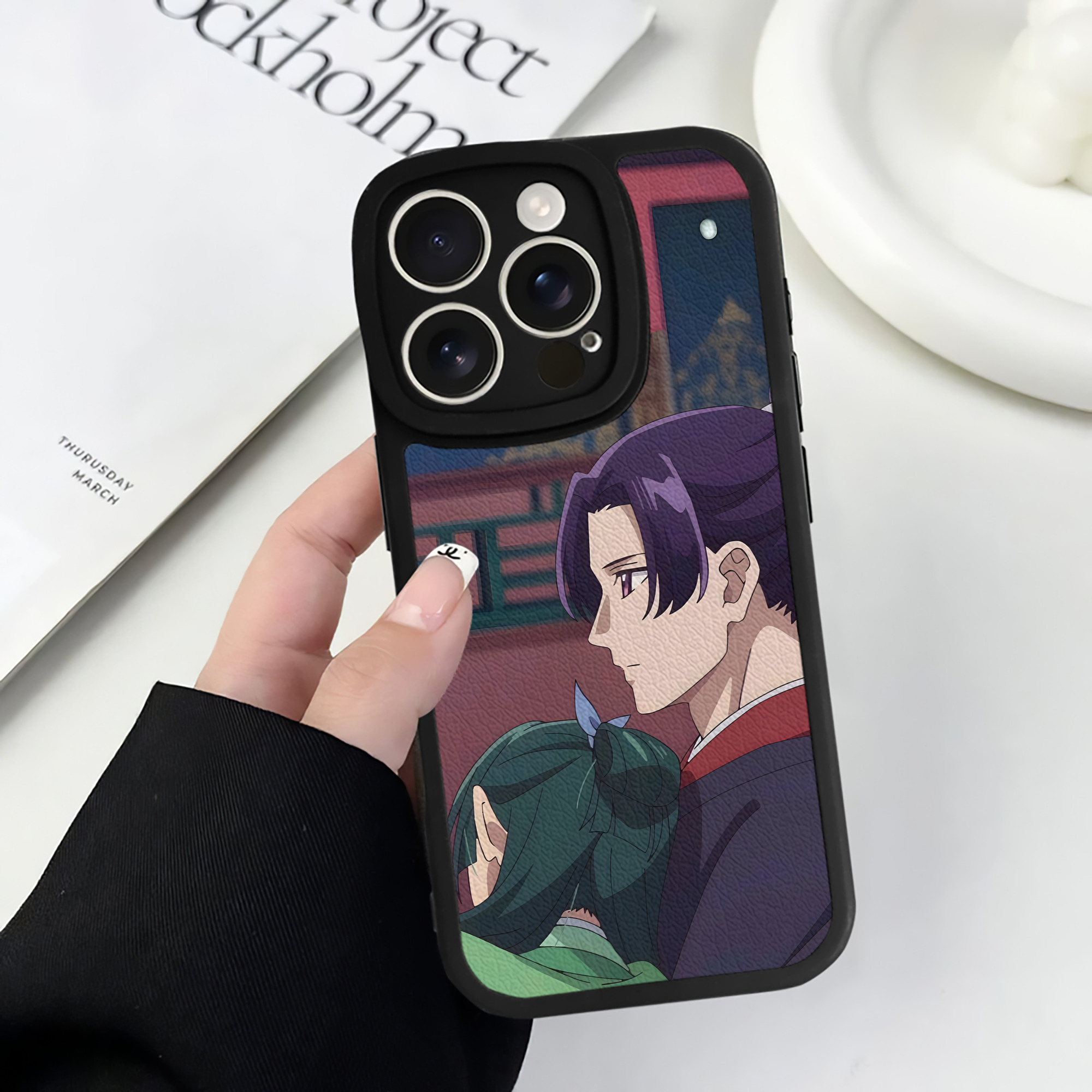 薬屋のひとりごと The Apothecary Diaries 【iPhone 16シリーズ対応】シリコンスマホケース（レザー調） 材質：シリコン